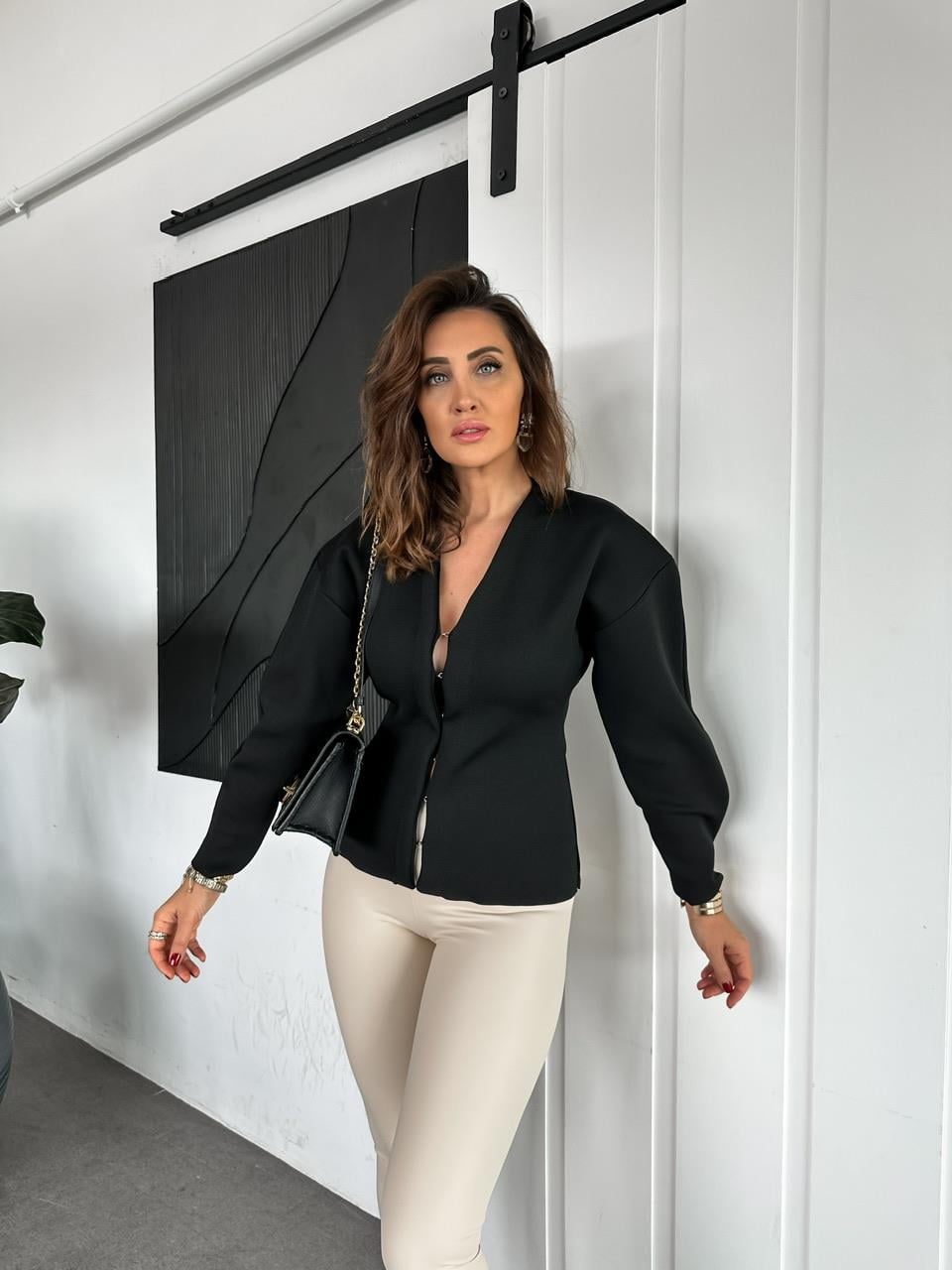 Siyah Kancalı Çelik Örme Hırka