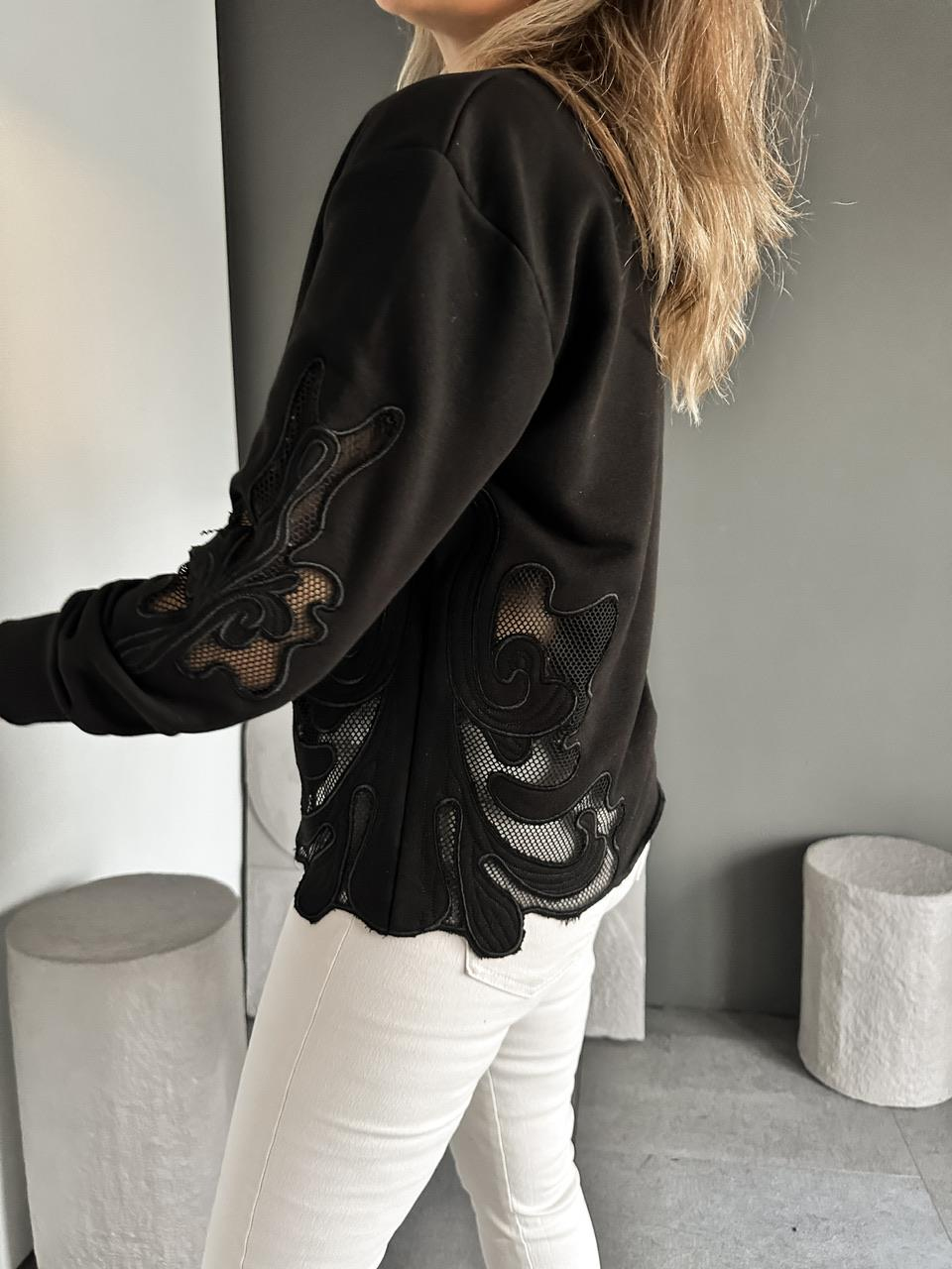 Siyah Nakışlı Marka Model Sweatshirt