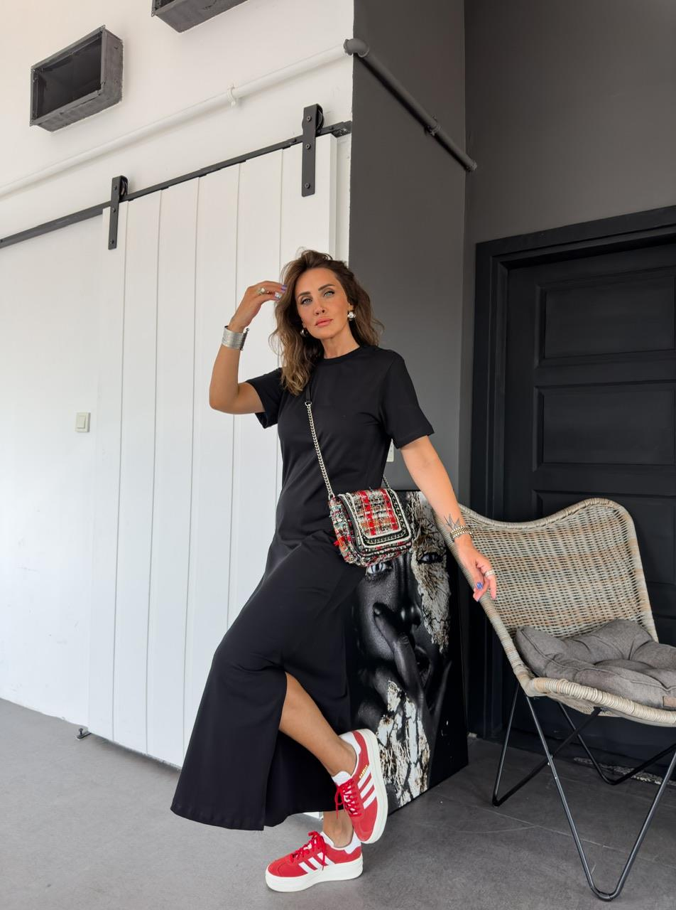 Siyah Omzu Düğmeli Basic Elbise