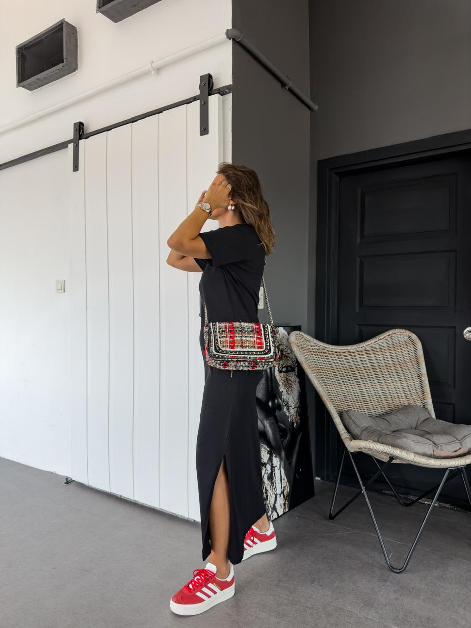 Siyah Omzu Düğmeli Basic Elbise