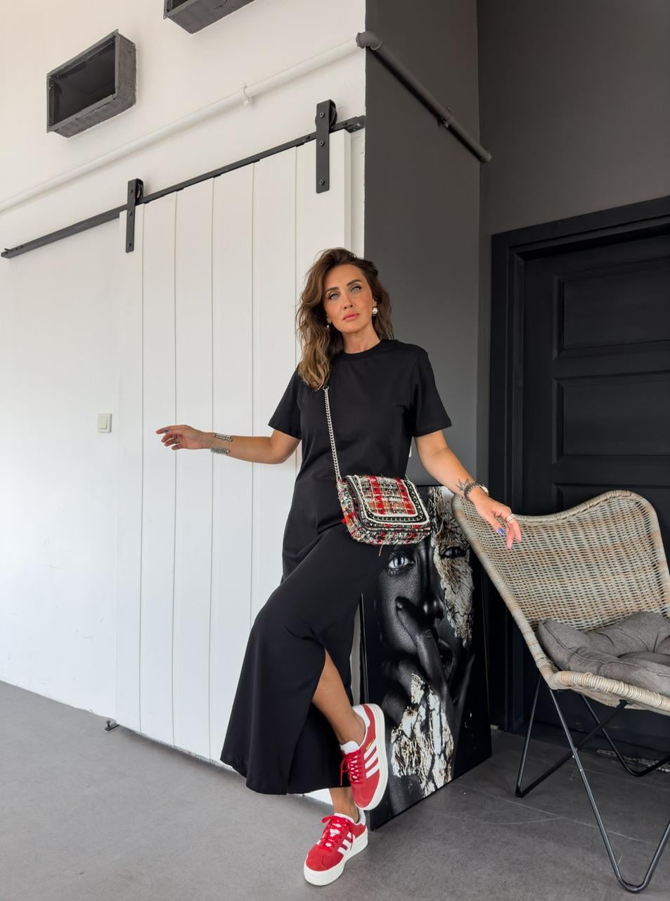 Siyah Omzu Düğmeli Basic Elbise