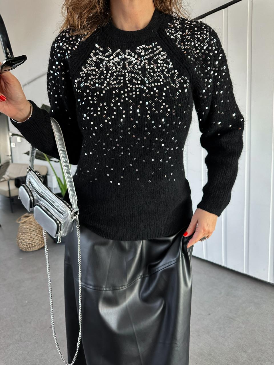 Siyah Pullu Orijinal Kazak