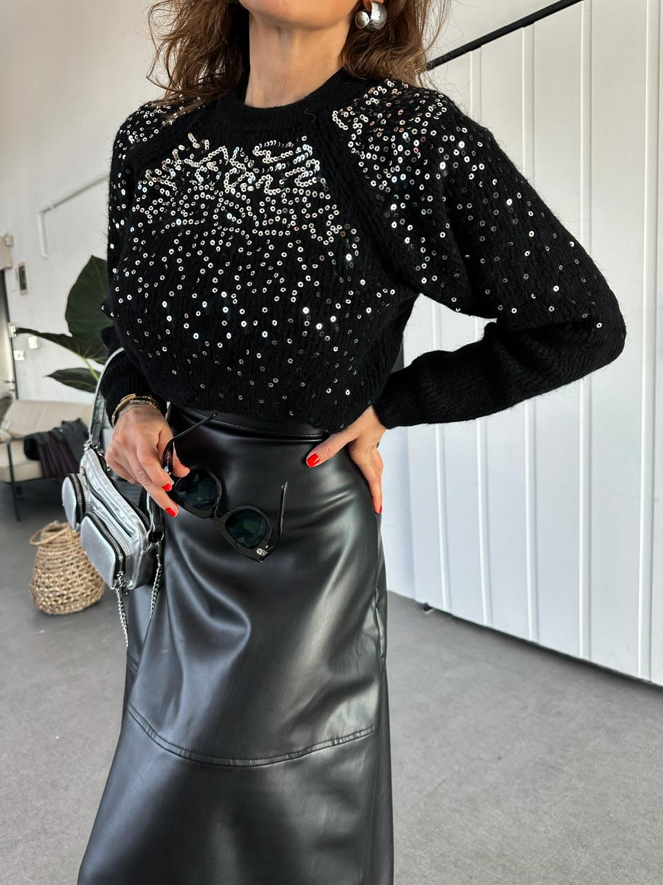 Siyah Pullu Orijinal Kazak