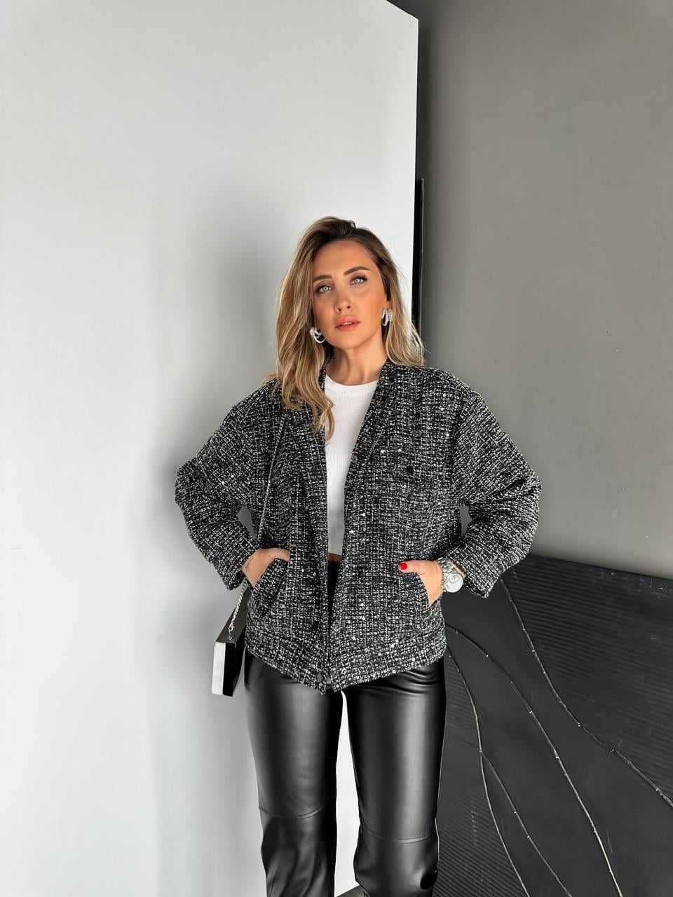 Siyah Pullu Silver Tüvit Ceket