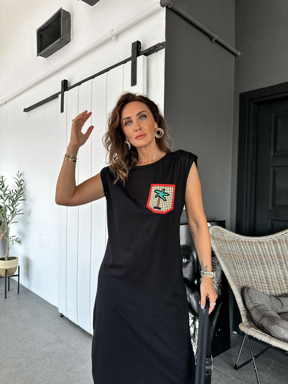 Siyah Sırt Detaylı Basic Elbise