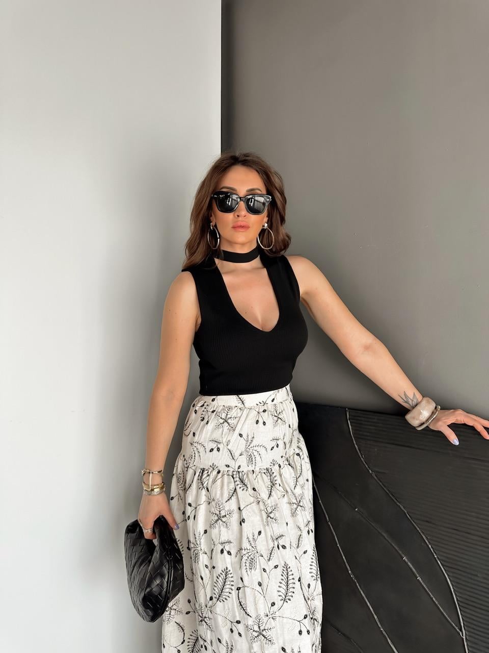 Siyah V Yaka Orijinal Triko