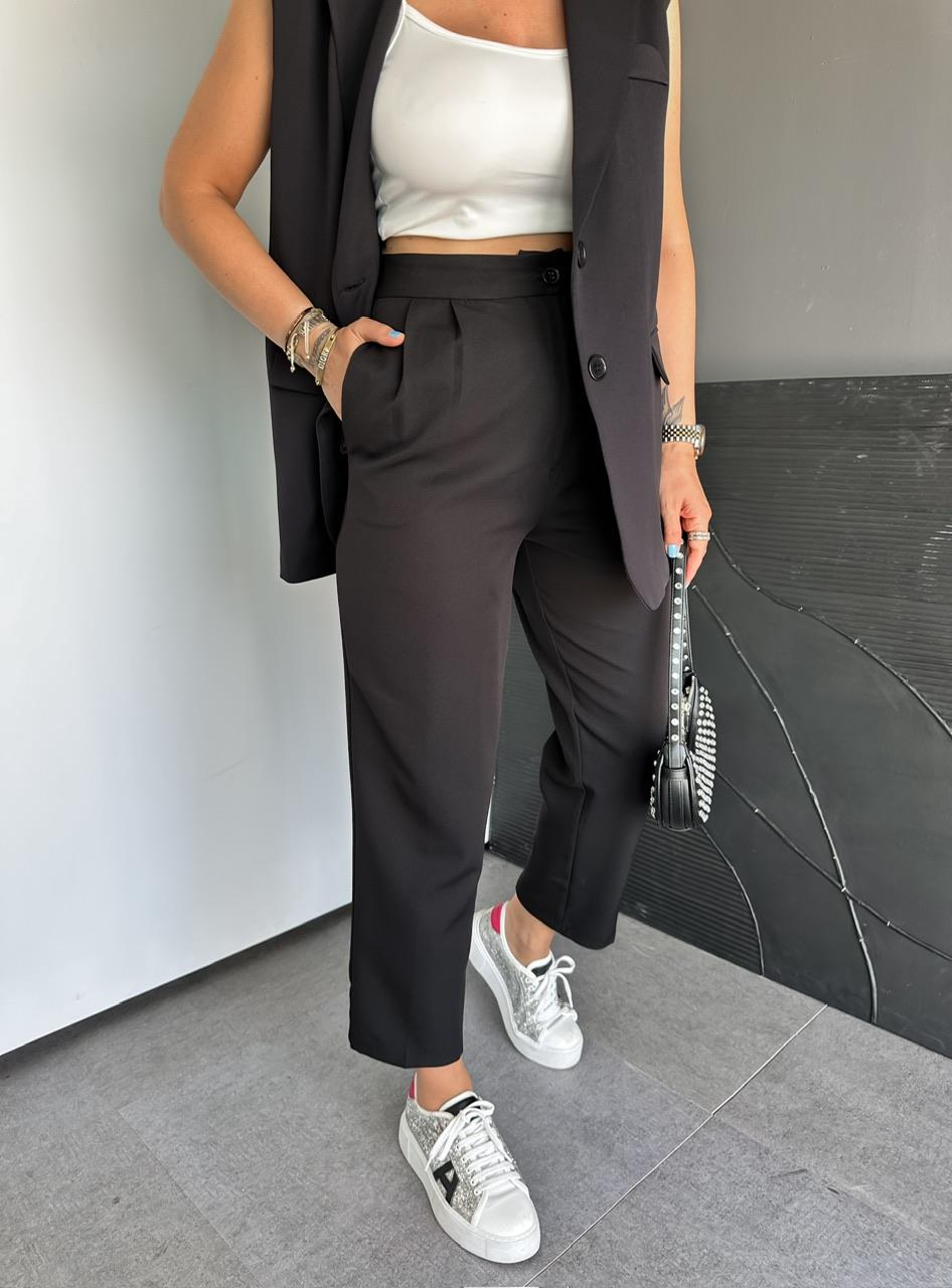 Siyah Yelek Pantolon Basic Marka Model Takım
