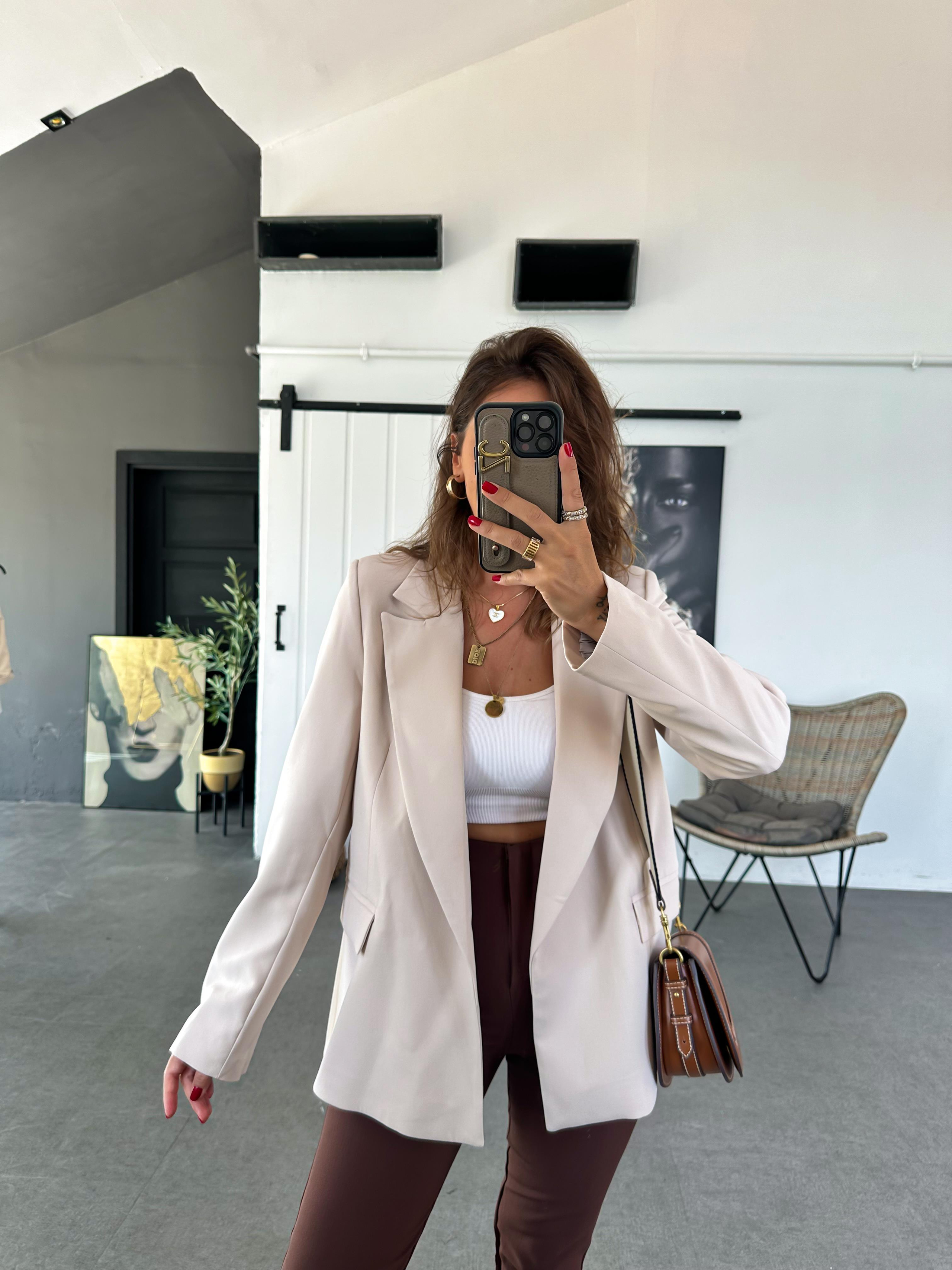 Taş Kapak Cepli Blazer Ceket