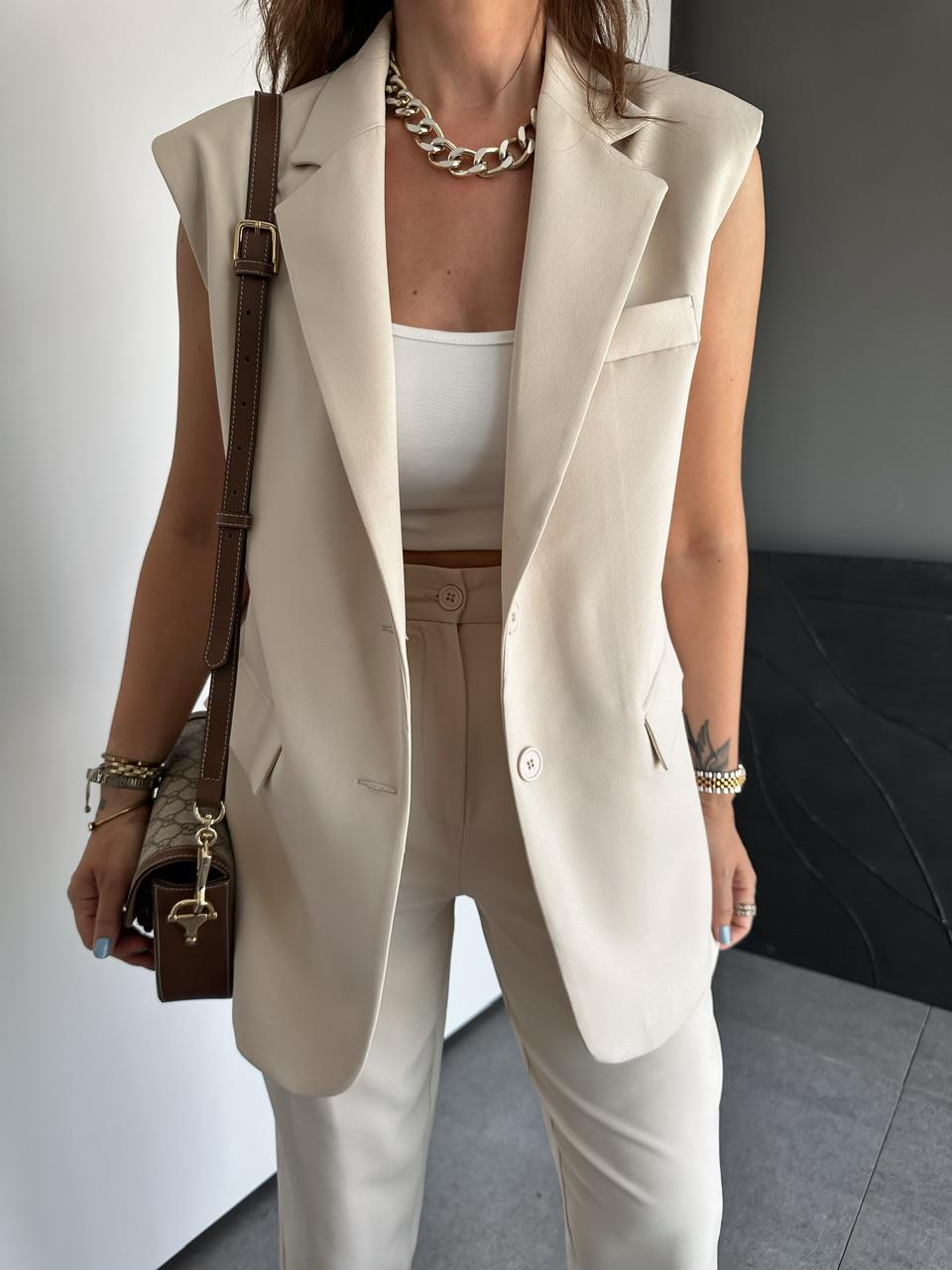 Taş Yelek Pantolon Basic Marka Model Takım