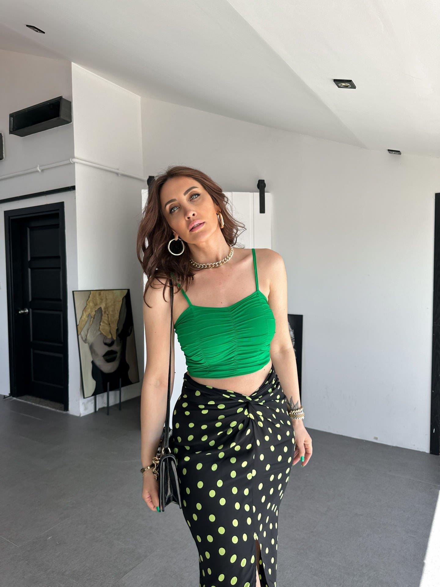 Yeşil İp Askılı Drapeli Crop