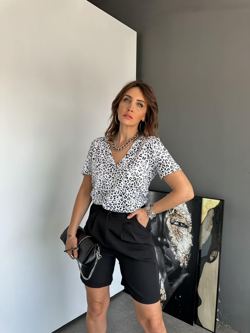 Zebra V Yaka Pamuklu Tshirt