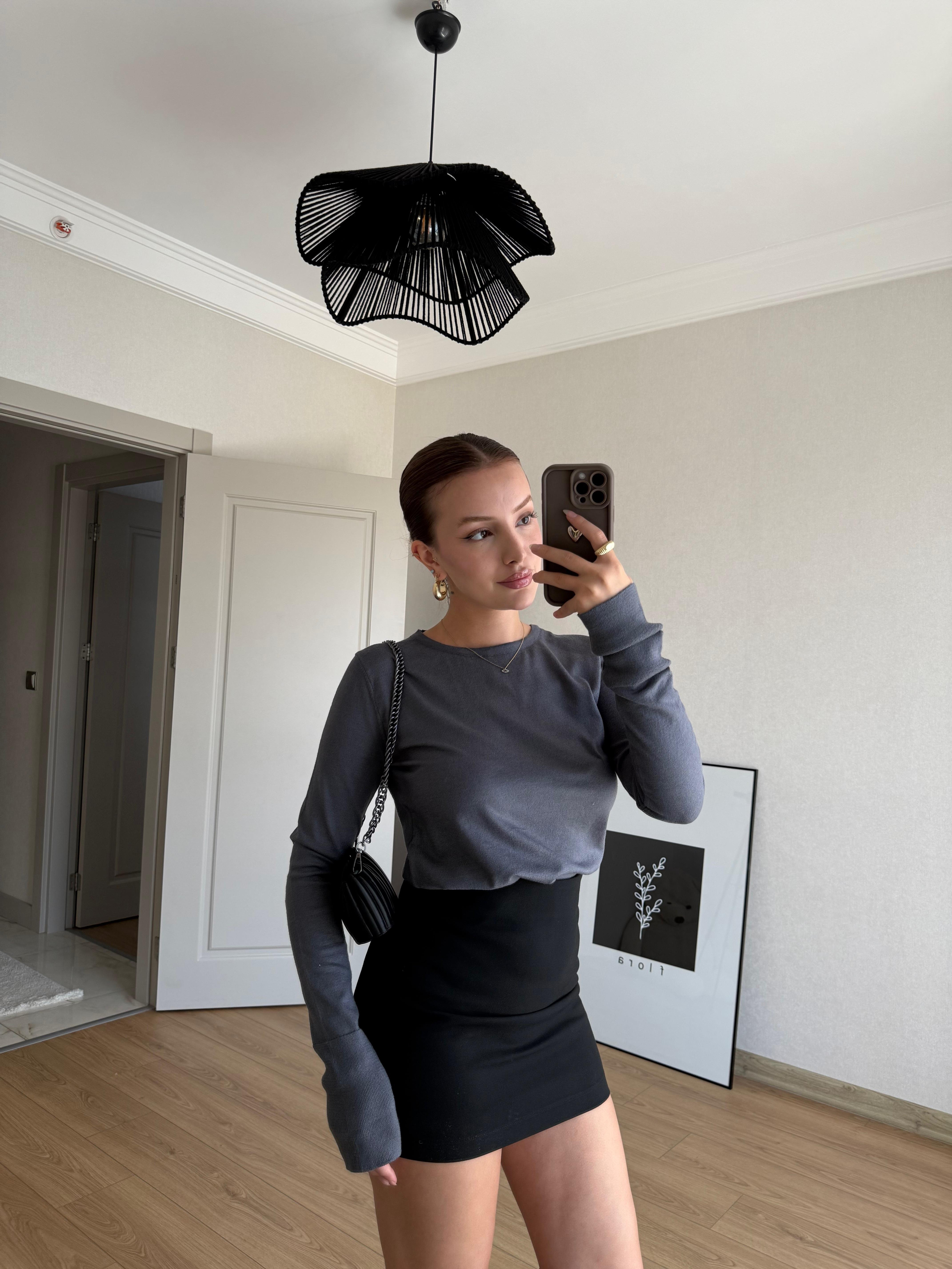 ÜST GİYİMECMEL BAŞARANAntrasit Basic Transparan Bluz