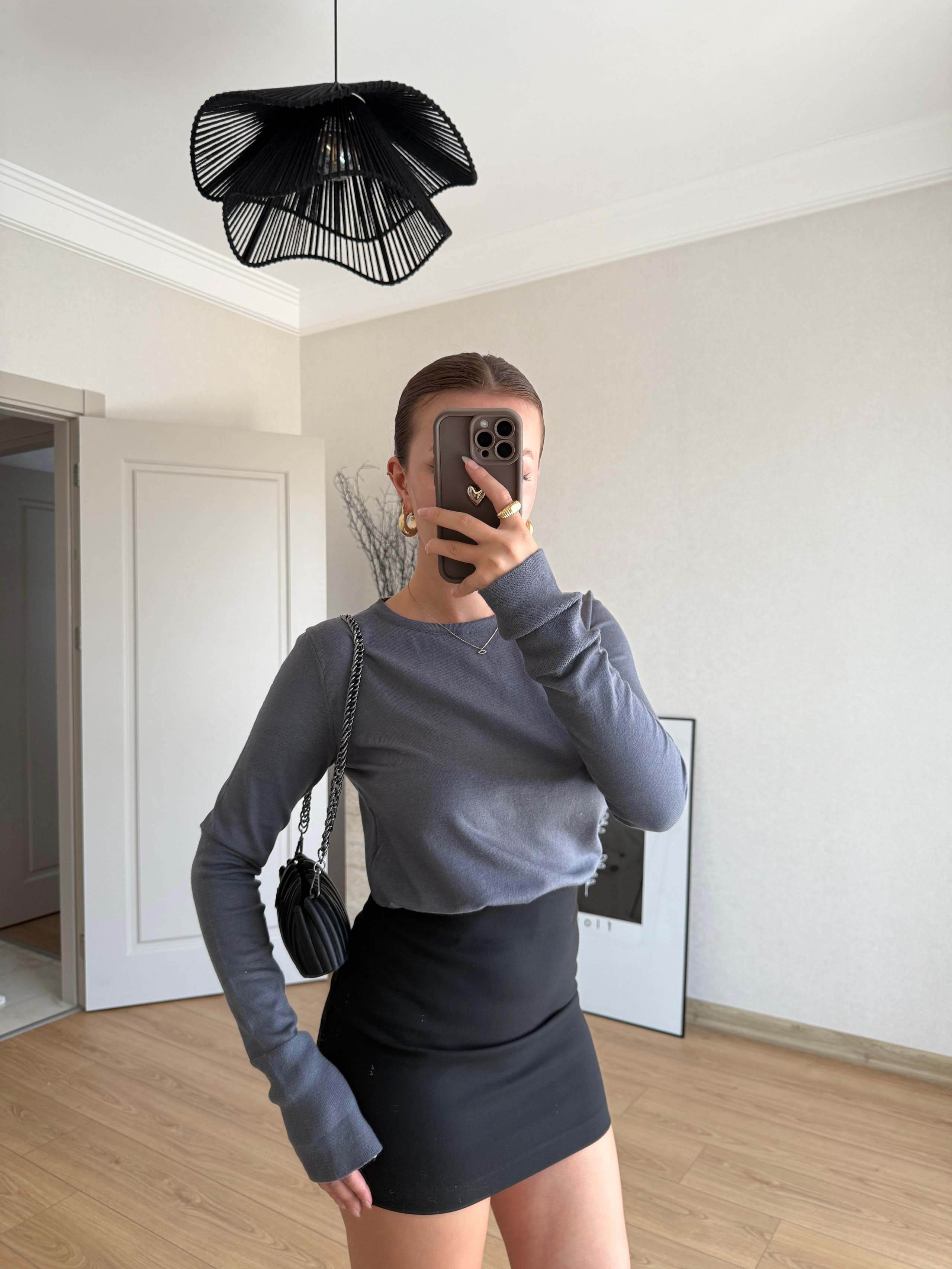 ÜST GİYİMECMEL BAŞARANAntrasit Basic Transparan Bluz