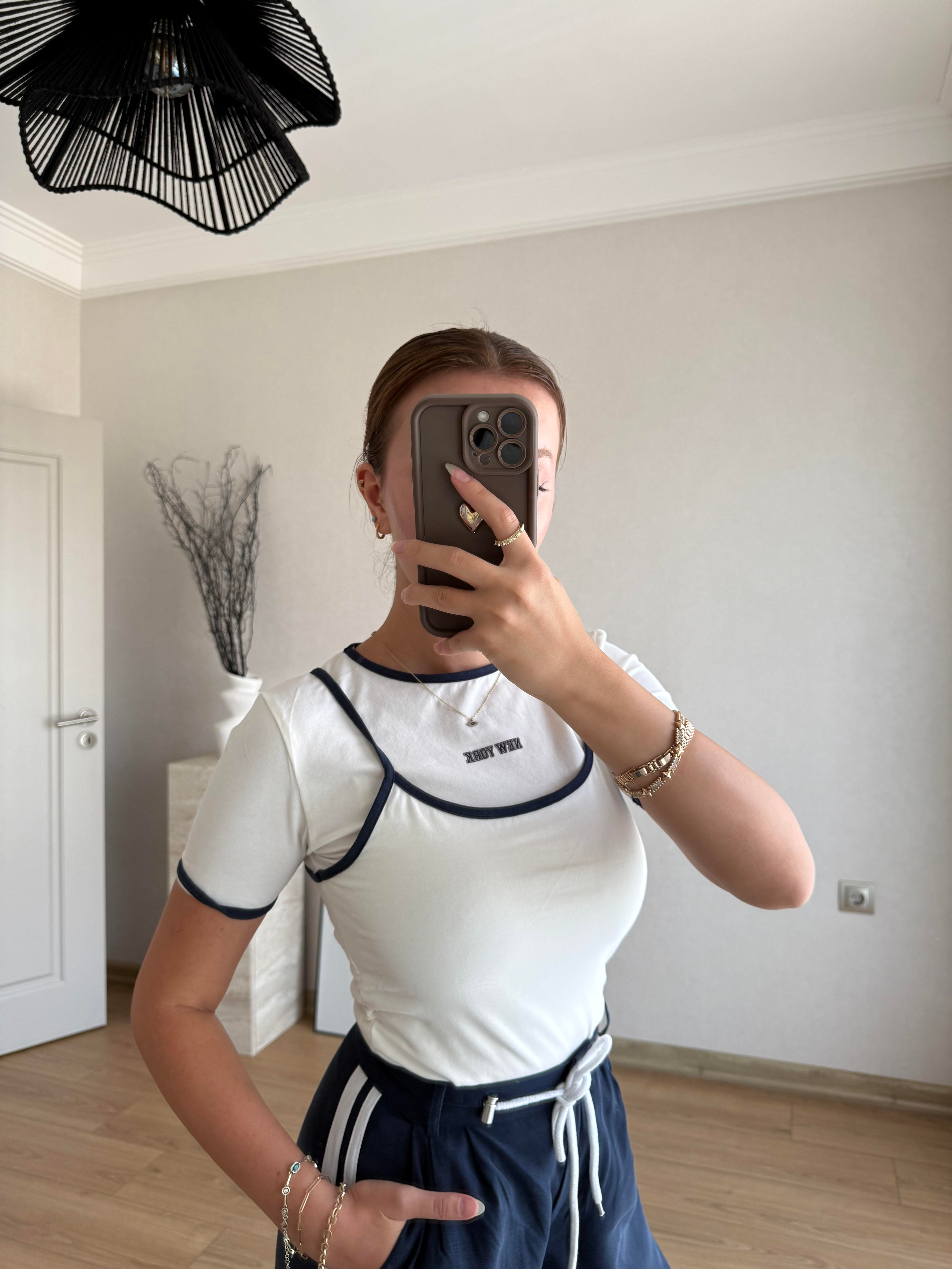 ÜST GİYİMECMEL BAŞARANAtlet Detaylı Ekru T-shirt 
