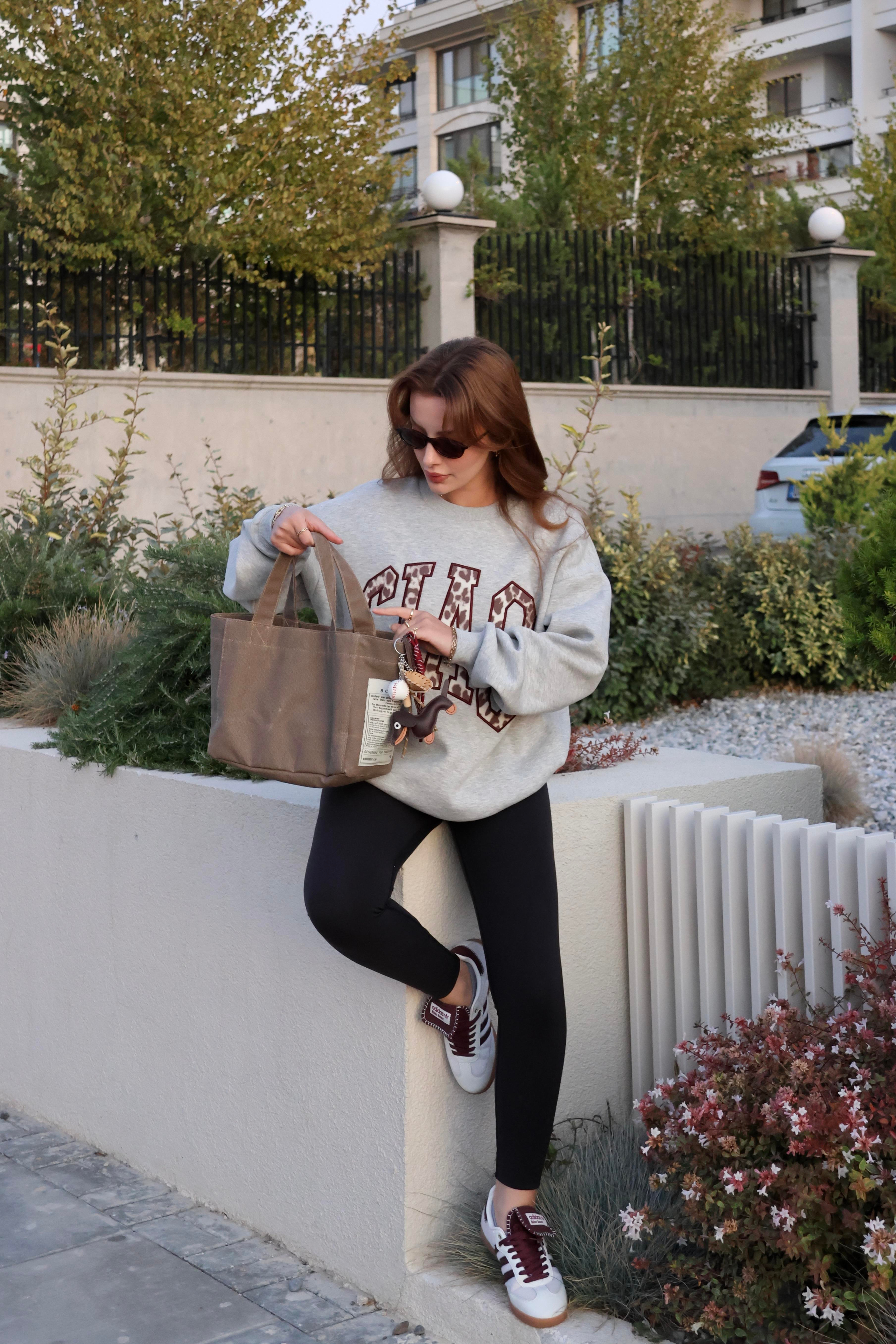 SWEATSHIRTECMEL BAŞARANBASKILI GRİ SWEATSHIRT