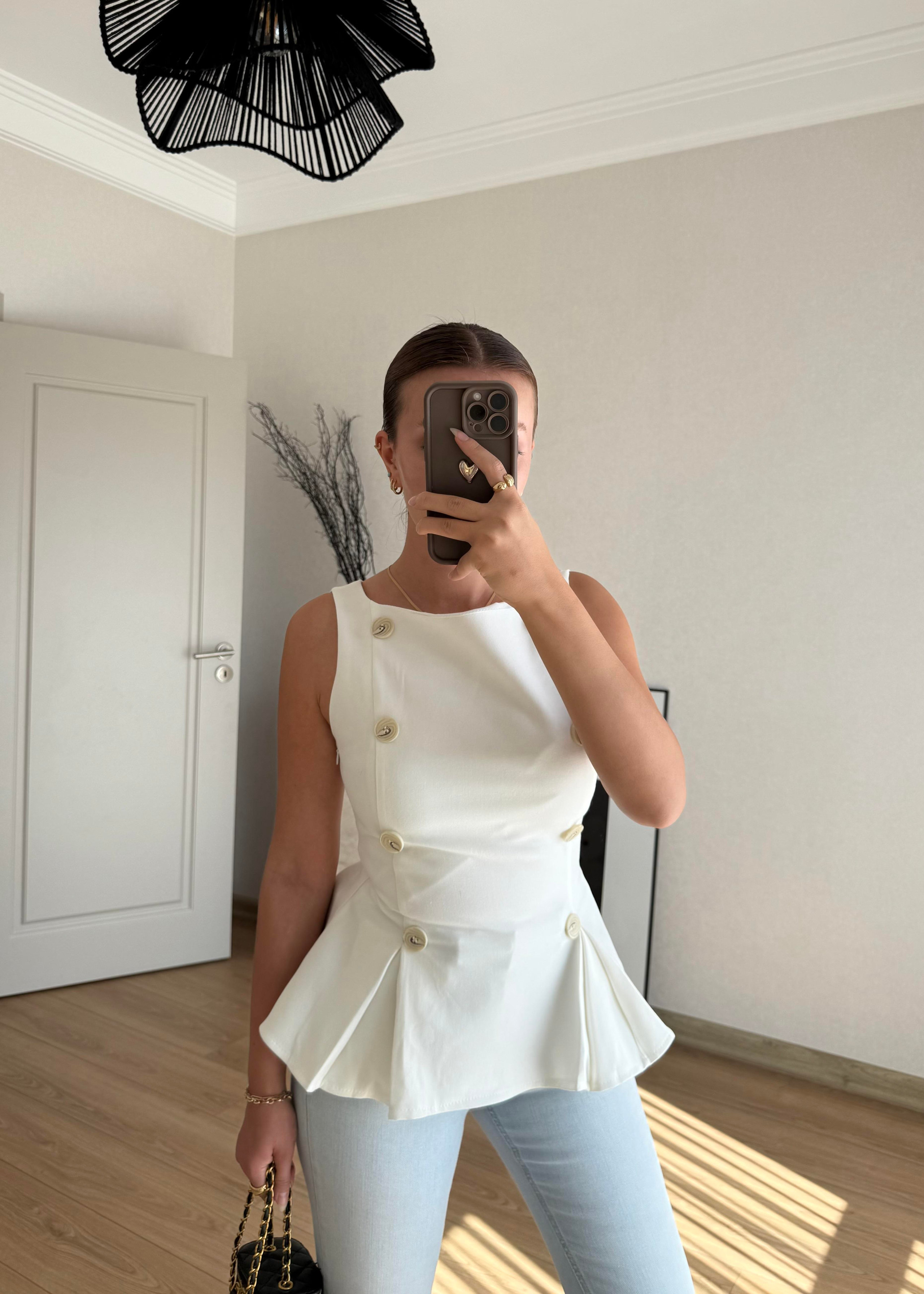ÜST GİYİMECMEL BAŞARANDÜĞMELİ BEYAZ YELEK