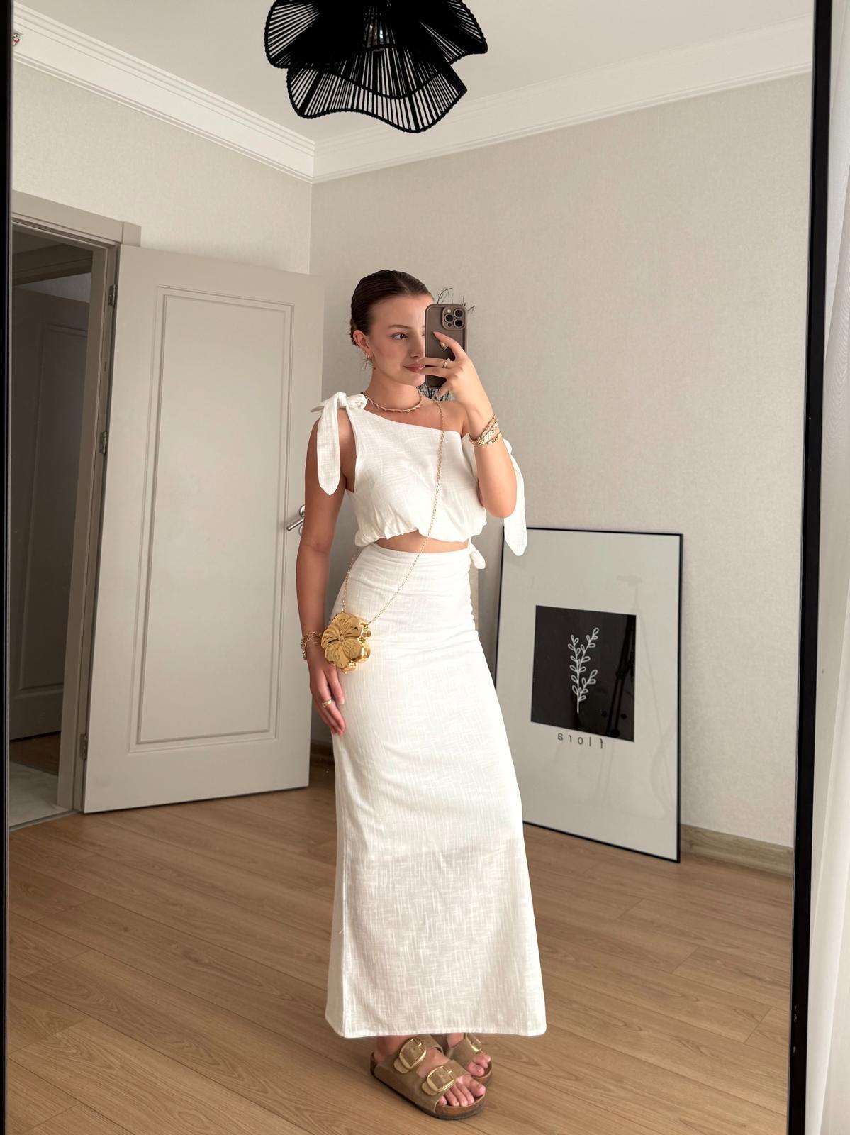 TAKIMECMEL BAŞARANDüğüm Detay Beyaz Etek Keten Takım