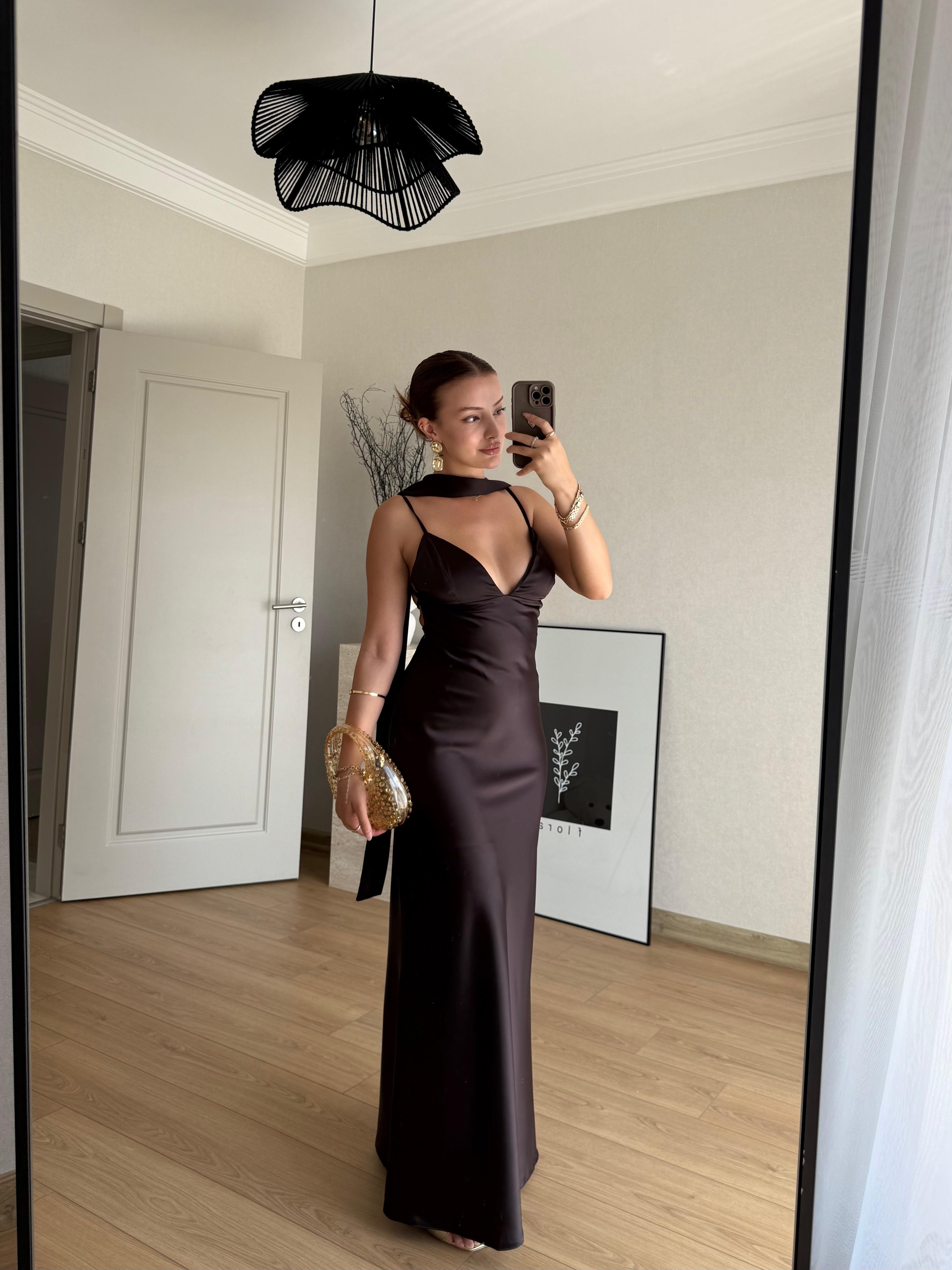 ELBİSEECMEL BAŞARANKahverengi Saten Şallı Elbise