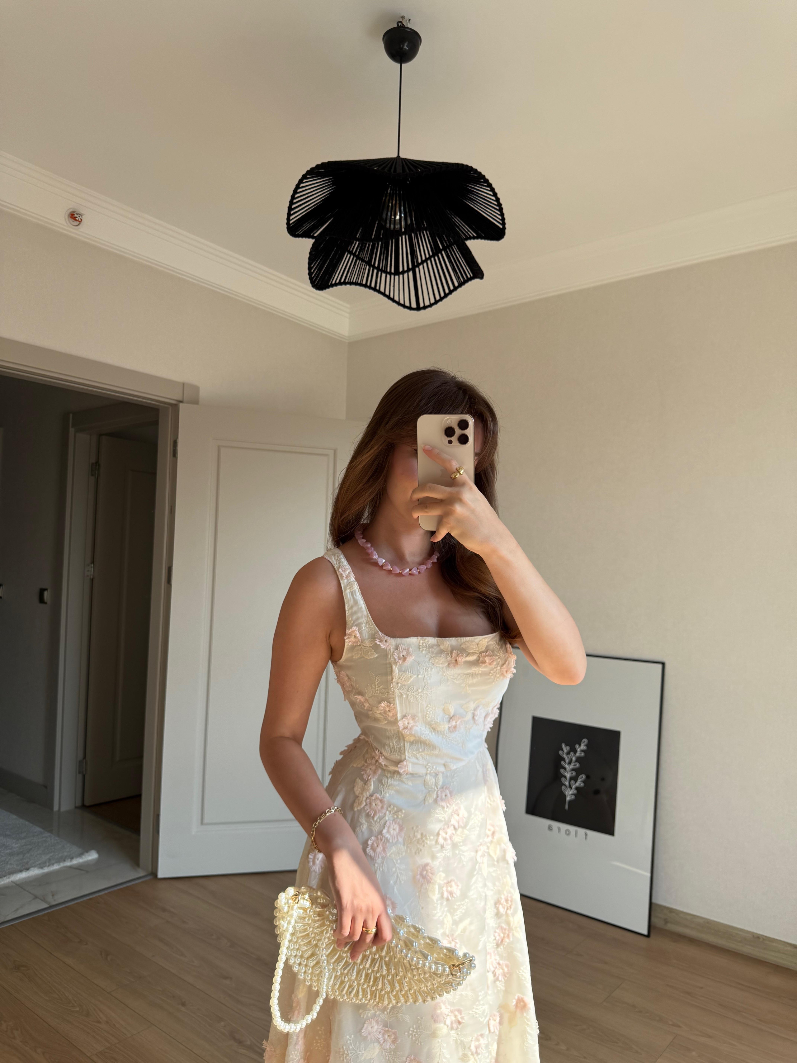 ELBİSEECMEL BAŞARANPembe Çiçek Detaylı Romantik Elbise