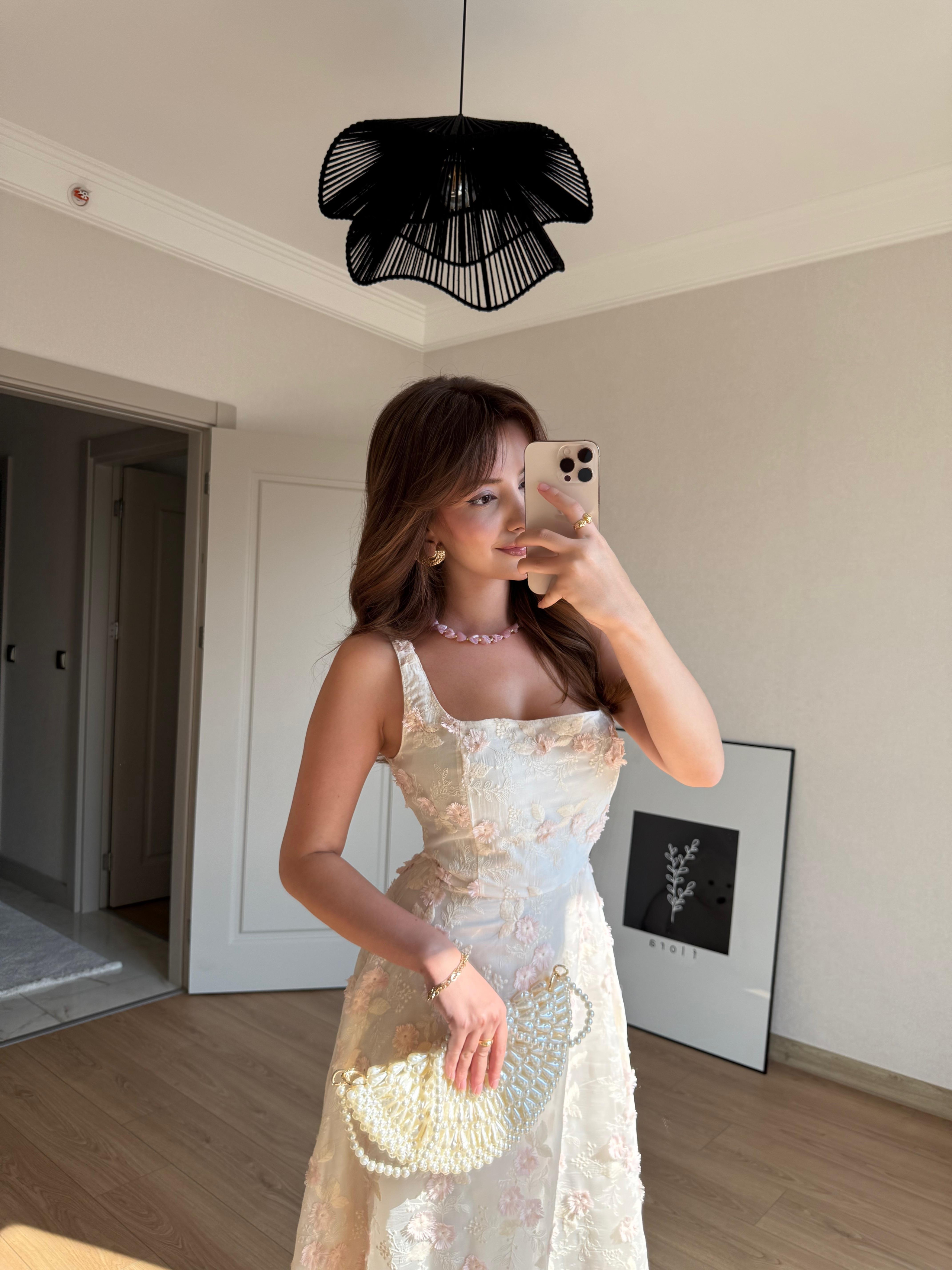 ELBİSEECMEL BAŞARANPembe Çiçek Detaylı Romantik Elbise