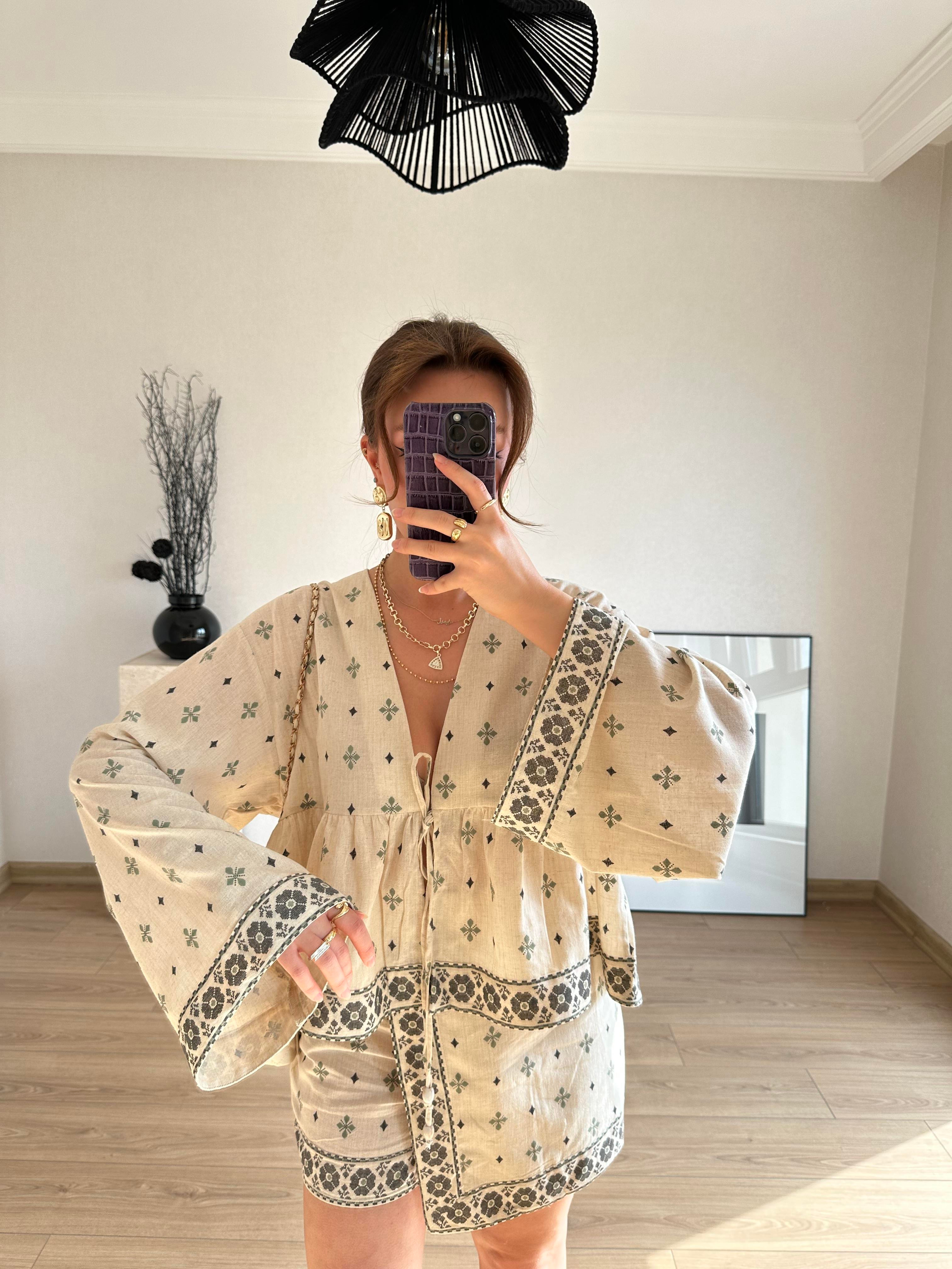 Pile Detaylı Etnik Desenli Bağlamalı Kısa Keten Kimono Naturel