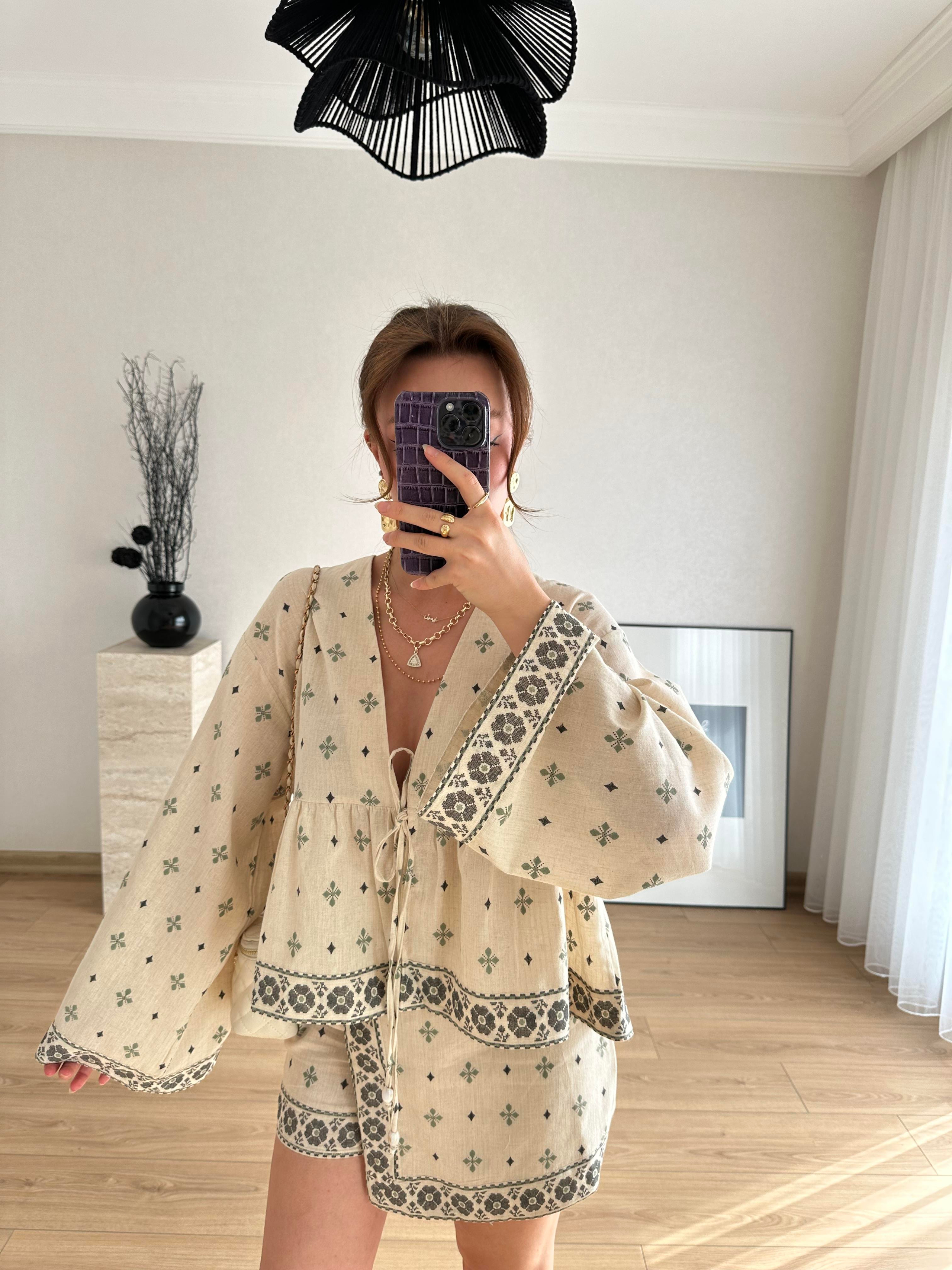 Pile Detaylı Etnik Desenli Bağlamalı Kısa Keten Kimono Naturel