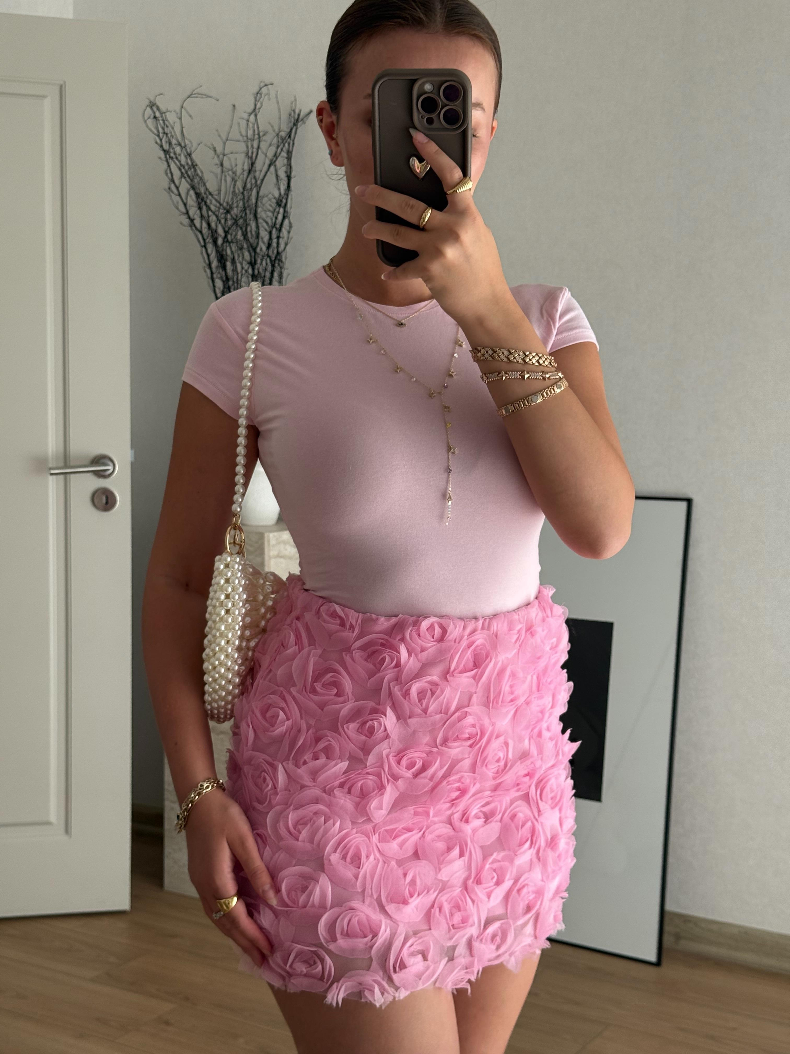 ETEKECMEL BAŞARANPink Rose Limited Collection