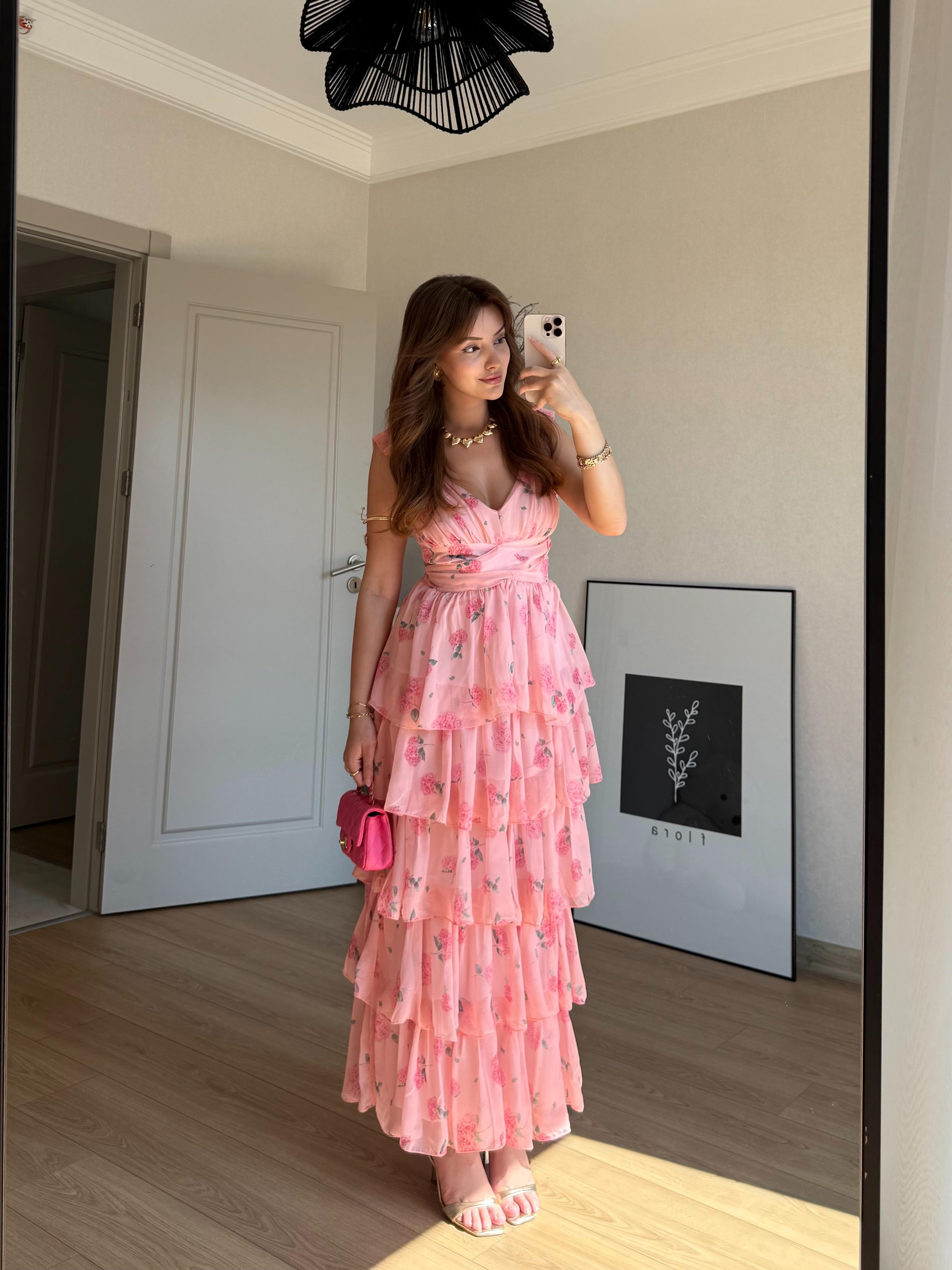 ELBİSEECMEL BAŞARANSırt Dekolteli Pembe Elbise