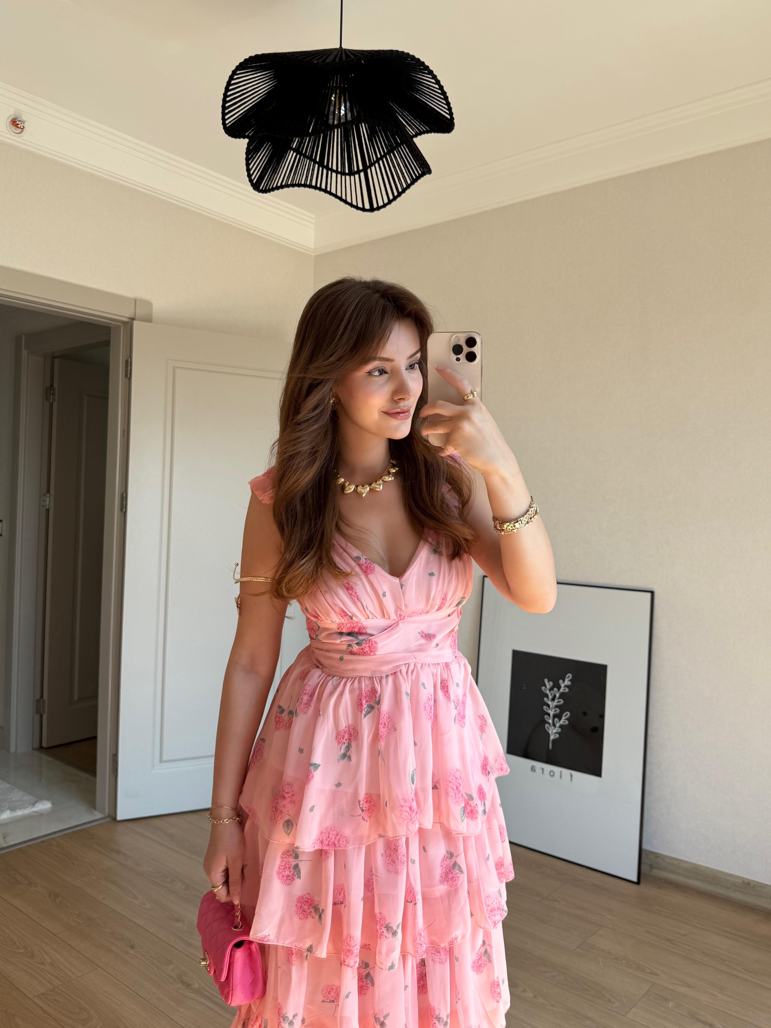 ELBİSEECMEL BAŞARANSırt Dekolteli Pembe Elbise