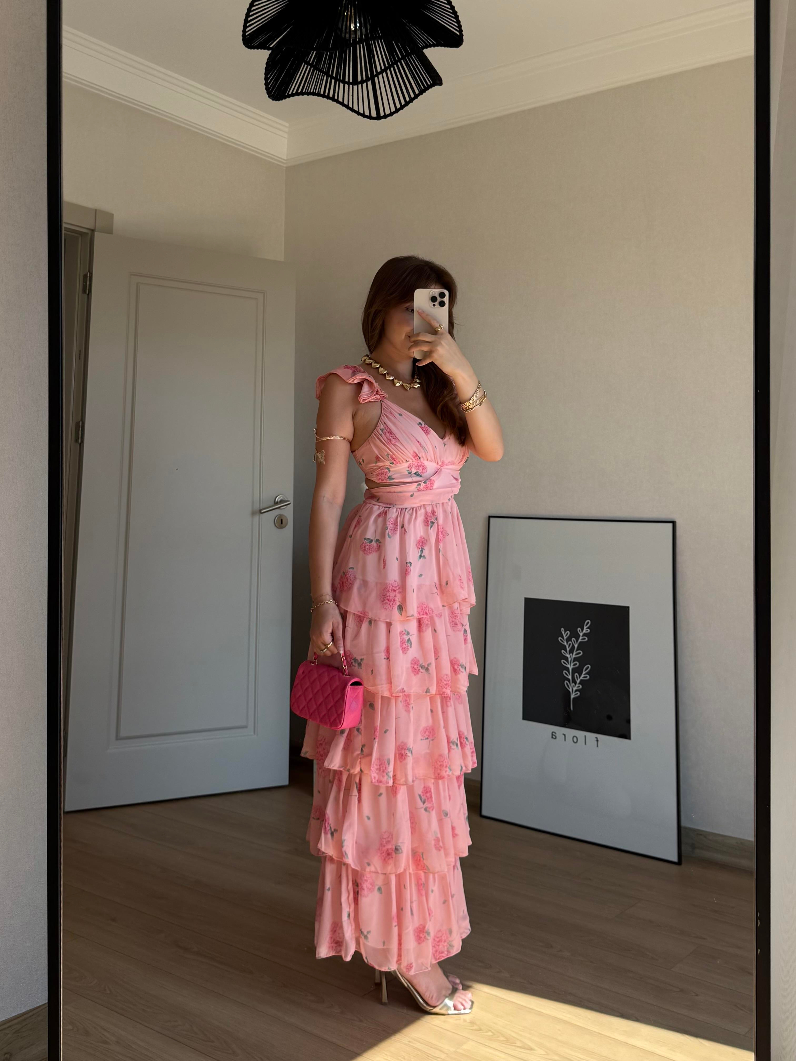 ELBİSEECMEL BAŞARANSırt Dekolteli Pembe Elbise