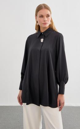 Broş Detaylı Siyah Bluz B-0095
