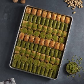 Karaköy Güllüoğlu Baklava Sipariş Kurye Hizmeti 2 Fıstıklı Baklava