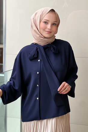 Ghisa Fular Detaylı Şifon Gömlek