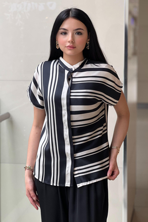 On Fashion Yarısı Dikey Yarısı Yatay Çizgili Kolsuz Bluz