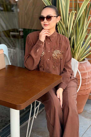 Mahal Roselle Takım
