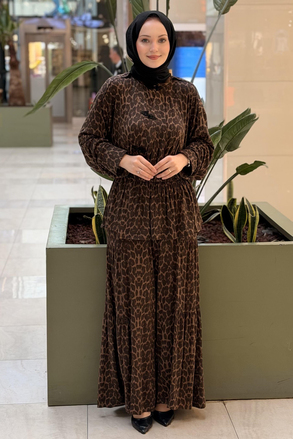 Ghisa Leopar Desenli Asimetrik Düğmeli Verev Kesim Tunik Pantolon Takım