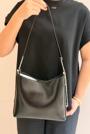 Mahal Bags Zincir Detaylı Dik Çapraz Çanta