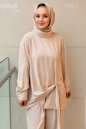 Ghisa Dik Yaka Asimetrik Kesim Tunik Pantolon Takım