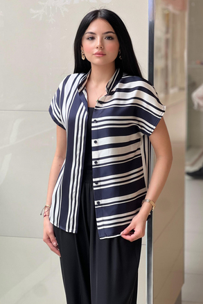 On Fashion Yarısı Dikey Yarısı Yatay Çizgili Kolsuz Bluz