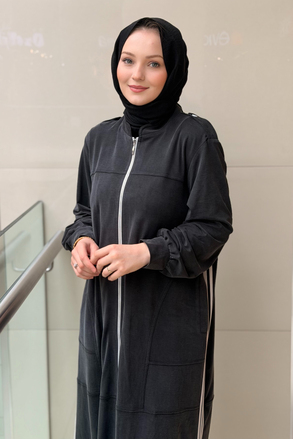 Nurcan Çetin Yanları Çizgili Önden Fermuarlı Ferace