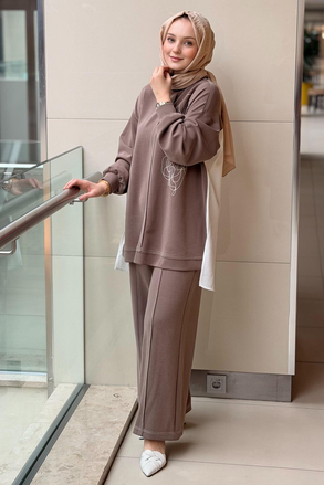 Nurcan Çetin Random Desenli Spor Dikişli Tunik Pantolon Takım
