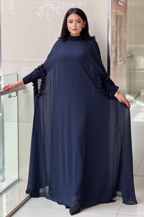 White Corner Yaka Ve Kol Çiçek Detaylı Abaya