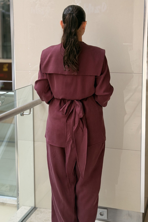 Ghisa V Yaka Kuşaklı Asimetrik Ceket Pantolon Takım
