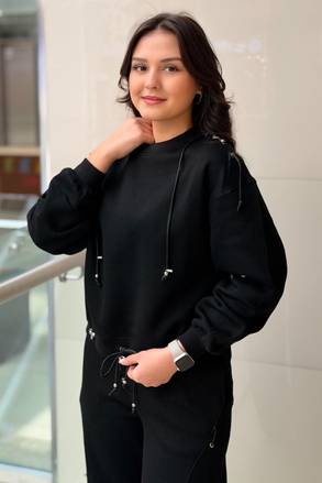 Twist Metal Aksesuarlı Sweatshirt