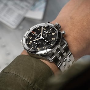 Breitling Classic AVI Chronograph 42 P-51 Mustang A233803A1B1A1 Erkek Saati