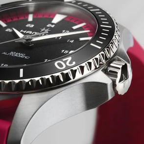 Hamilton Khaki Navy Scuba 40mm Kol Saati H82395330
