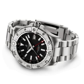 Breitling A32320101B1A1 Avenger Automatic GMT 44 Erkek Kol saati
