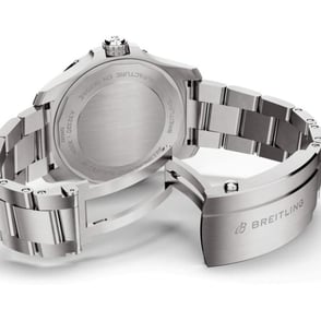 Breitling A32320101B1A1 Avenger Automatic GMT 44 Erkek Kol saati
