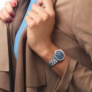 Longines Conquest L2.386.4.88.6 Pırlantalı Bayan Saati