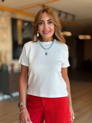 Beyaz Modal Kısa Yırtmaçlı Tshirt